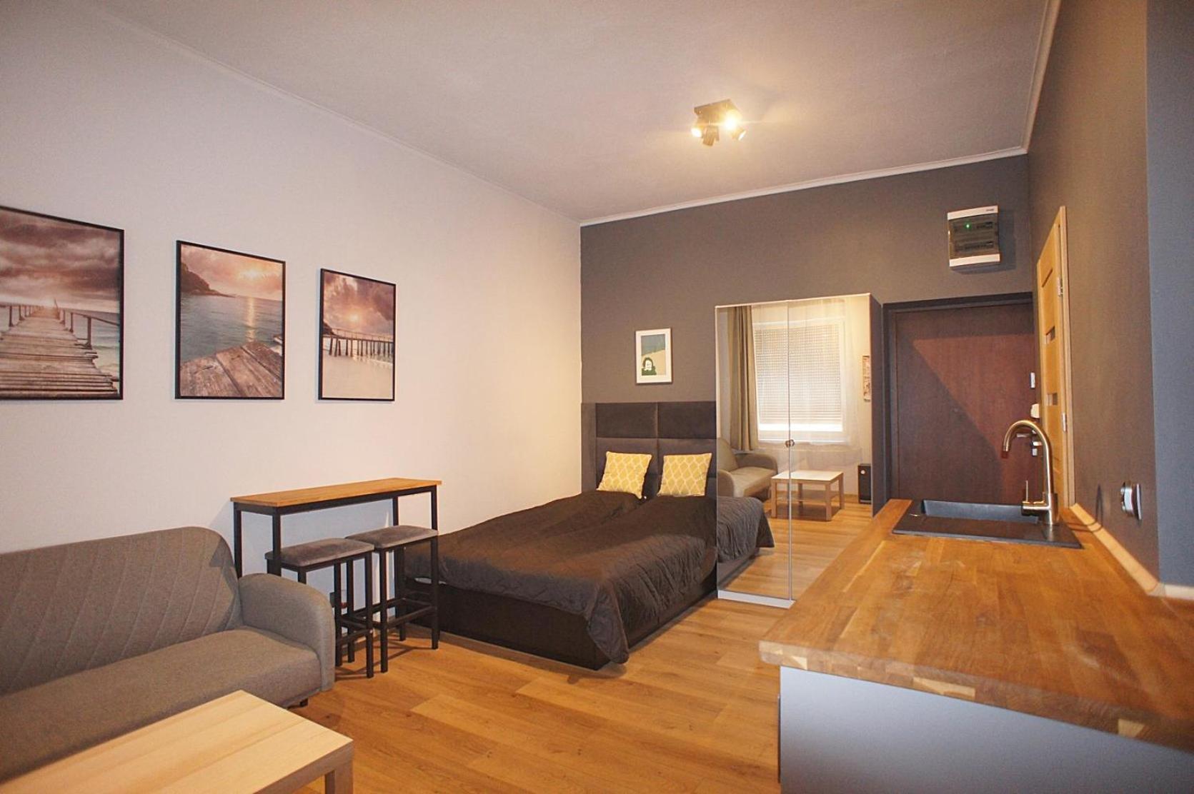 Apartament Przy Kazimierza Zielona Gora  Exterior photo